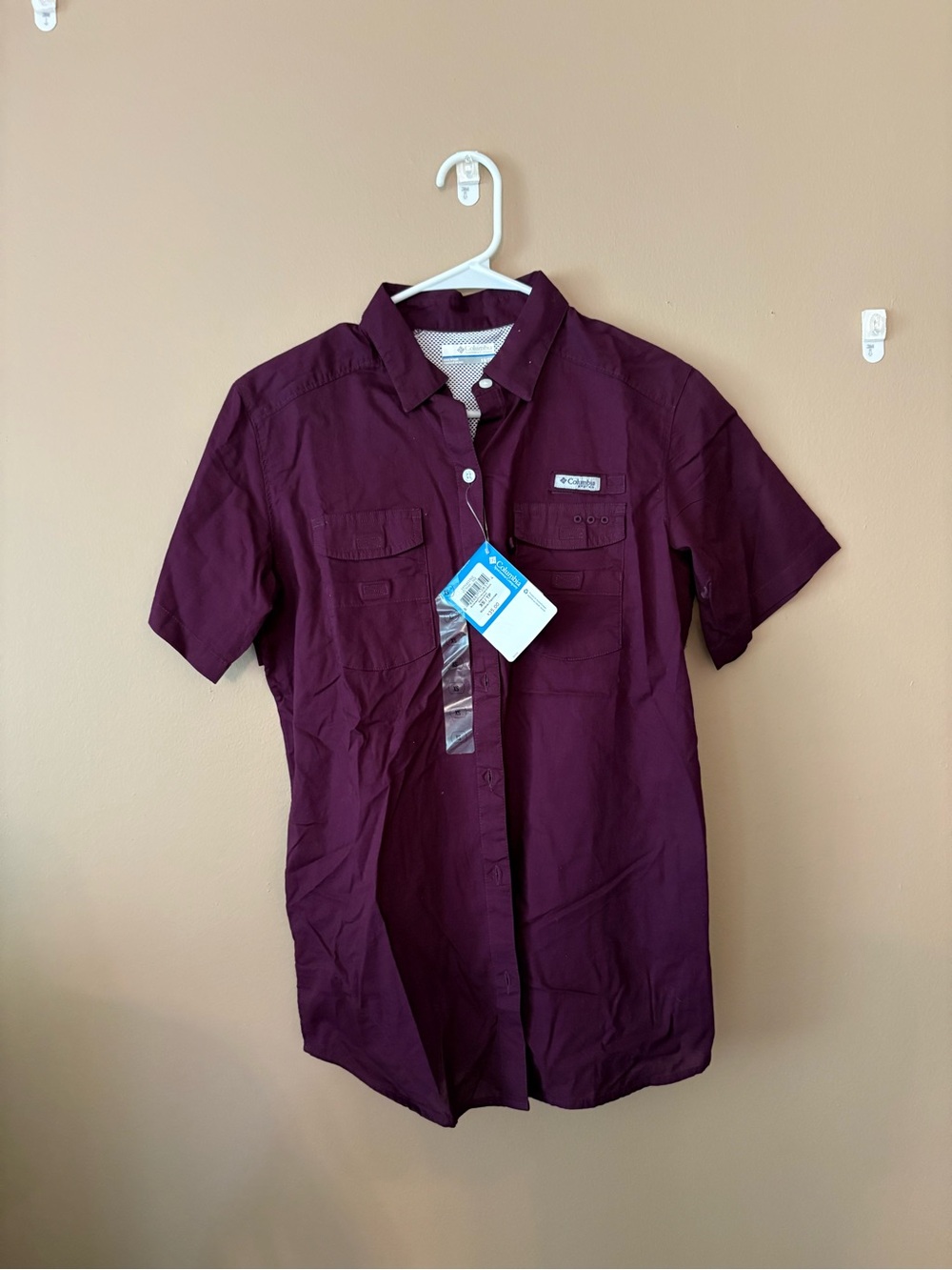 Columbia Womens Short Sleeve Shirt - Burgundy